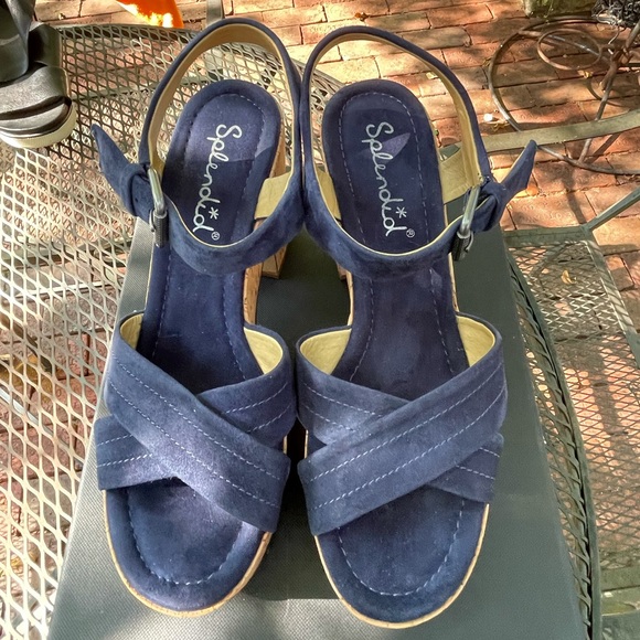 Splendid platforms. - Picture 2 of 4